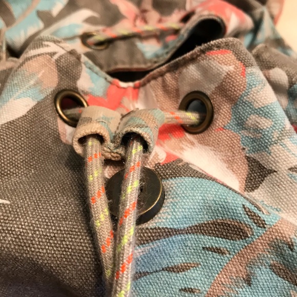 American Eagle Canvas Backpack - Picture 9 of 9